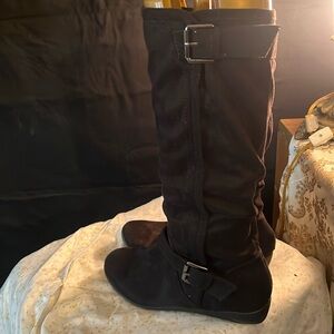 Report Shanna suede boots